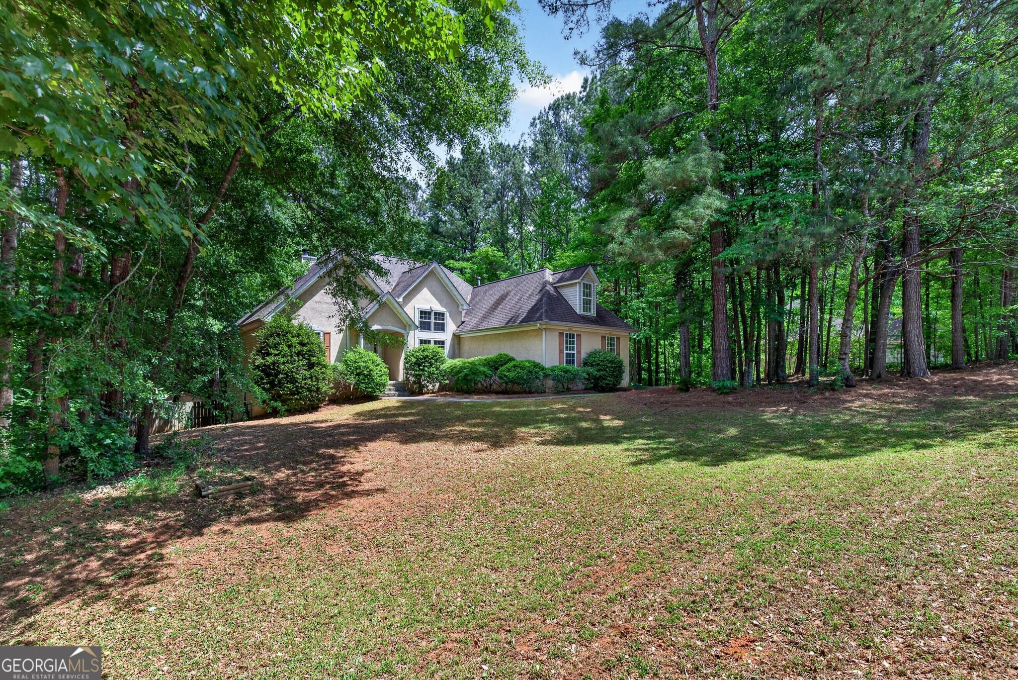 3 bedroom, 3 bathroom, 1,781 sq ft single family residence for sale at 101 Line Creek Way, Sharpsburg, GA 30277 — photo 3