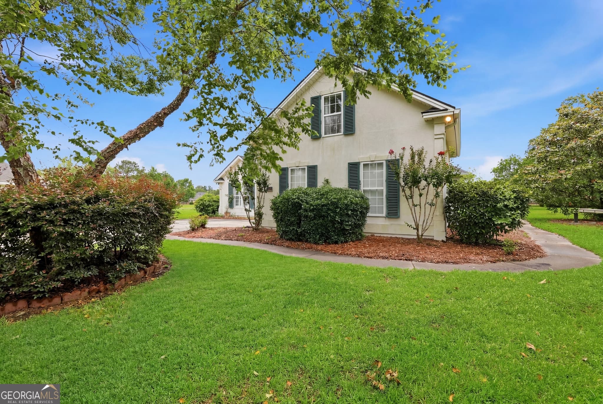 3 bedroom, 2.5 bathroom, 2,684 sq ft single family residence for sale at 18 Purple Martin Lane, Savannah, GA 31419 — photo 3