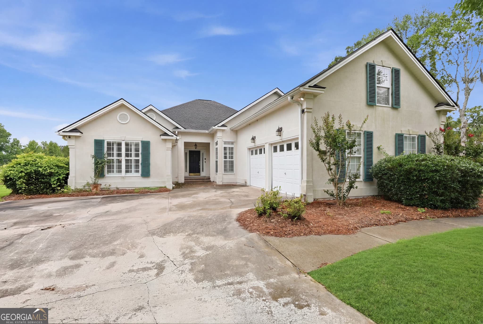 3 bedroom, 2.5 bathroom, 2,684 sq ft single family residence for sale at 18 Purple Martin Lane, Savannah, GA 31419