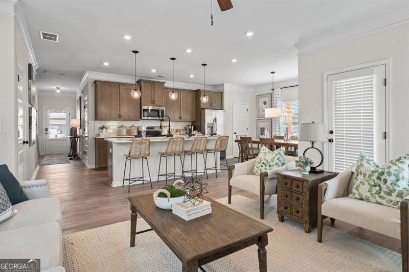 3 bedroom, 2.5 bathroom, 1,933 sq ft single family residence for rent at 706 Shetland Trail, Cartersville, GA 30121 for $2,100 a month — photo 1 of 43