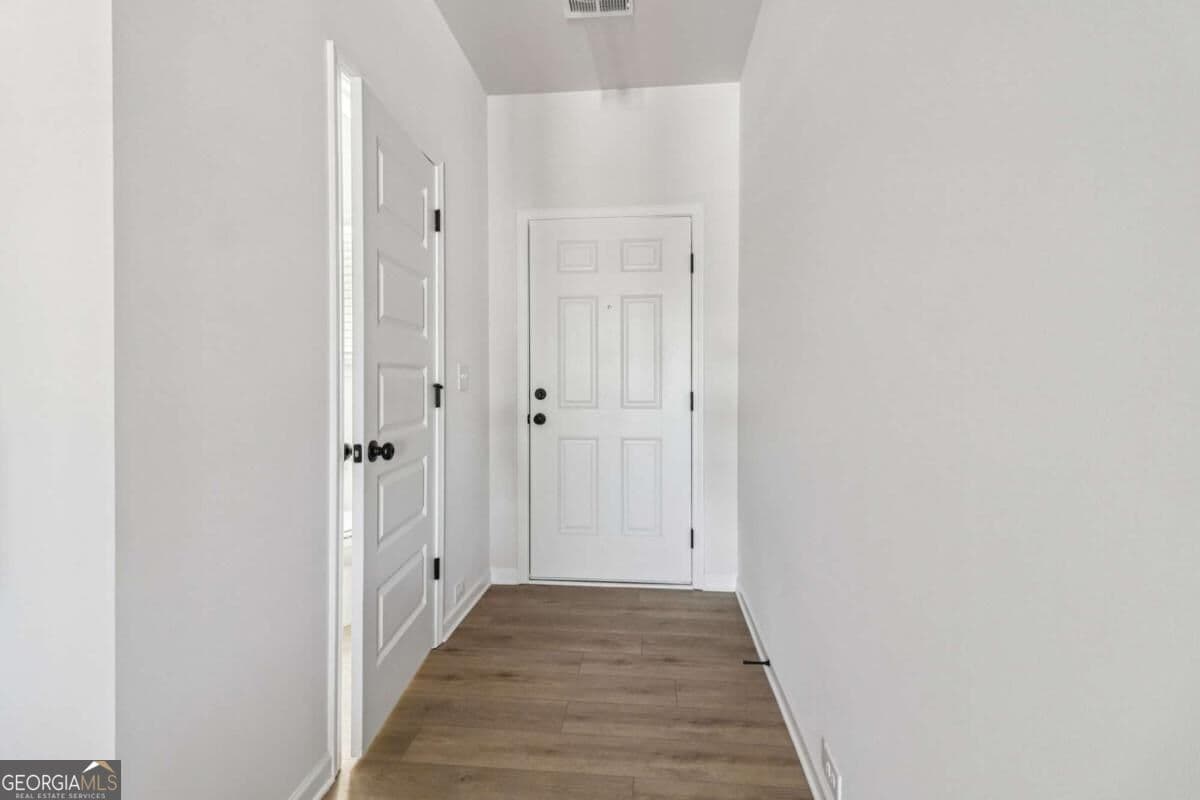 3 bedroom, 2.5 bathroom, 1,933 sq ft single family residence for rent at 706 Shetland Trail, Cartersville, GA 30121 for $2,100 a month — photo 4