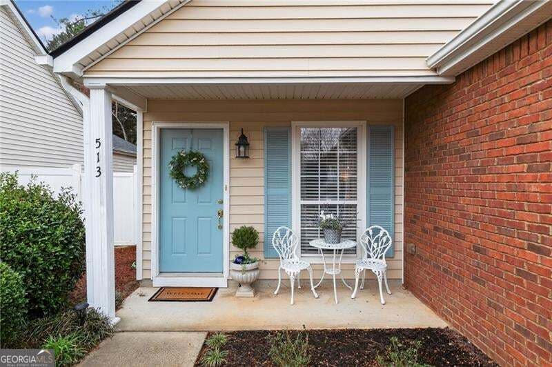 2 bedroom, 2 bathroom, 912 sq ft single family residence for sale at 513 Stanford Place, Woodstock, GA 30188 — photo 2
