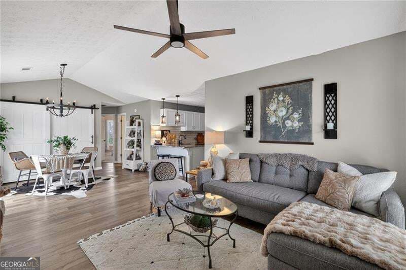 2 bedroom, 2 bathroom, 912 sq ft single family residence for sale at 513 Stanford Place, Woodstock, GA 30188 — photo 6