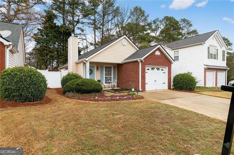 2 bedroom, 2 bathroom, 912 sq ft single family residence for sale at 513 Stanford Place, Woodstock, GA 30188 — photo 1 of 32
