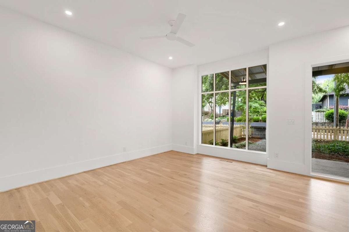 4 bedroom, 3.5 bathroom, 2,275 sq ft single family residence for sale at 1112 Kirkwood Avenue, Atlanta, GA 30316 — photo 7