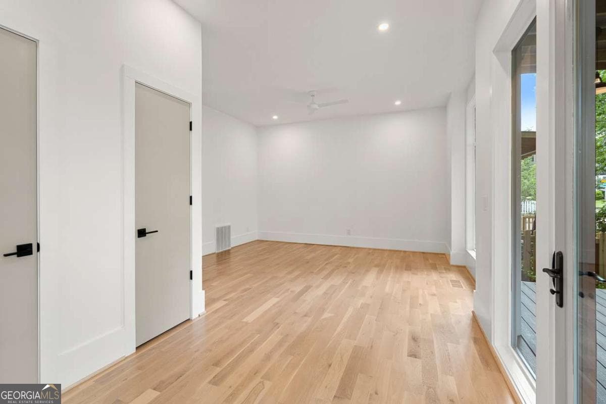 4 bedroom, 3.5 bathroom, 2,275 sq ft single family residence for sale at 1112 Kirkwood Avenue, Atlanta, GA 30316 — photo 4