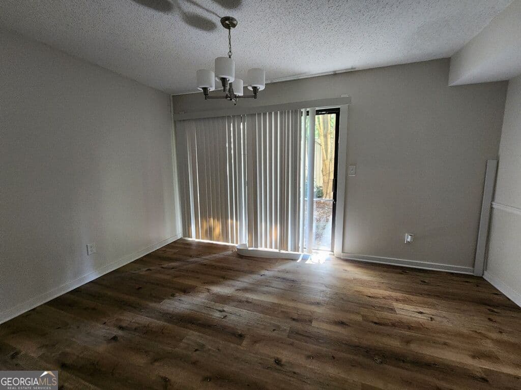 2 bedroom, 1.5 bathroom, 1,590 sq ft condominium for sale at 1086 Village Road, Stone Mountain, GA 30088 — photo 7