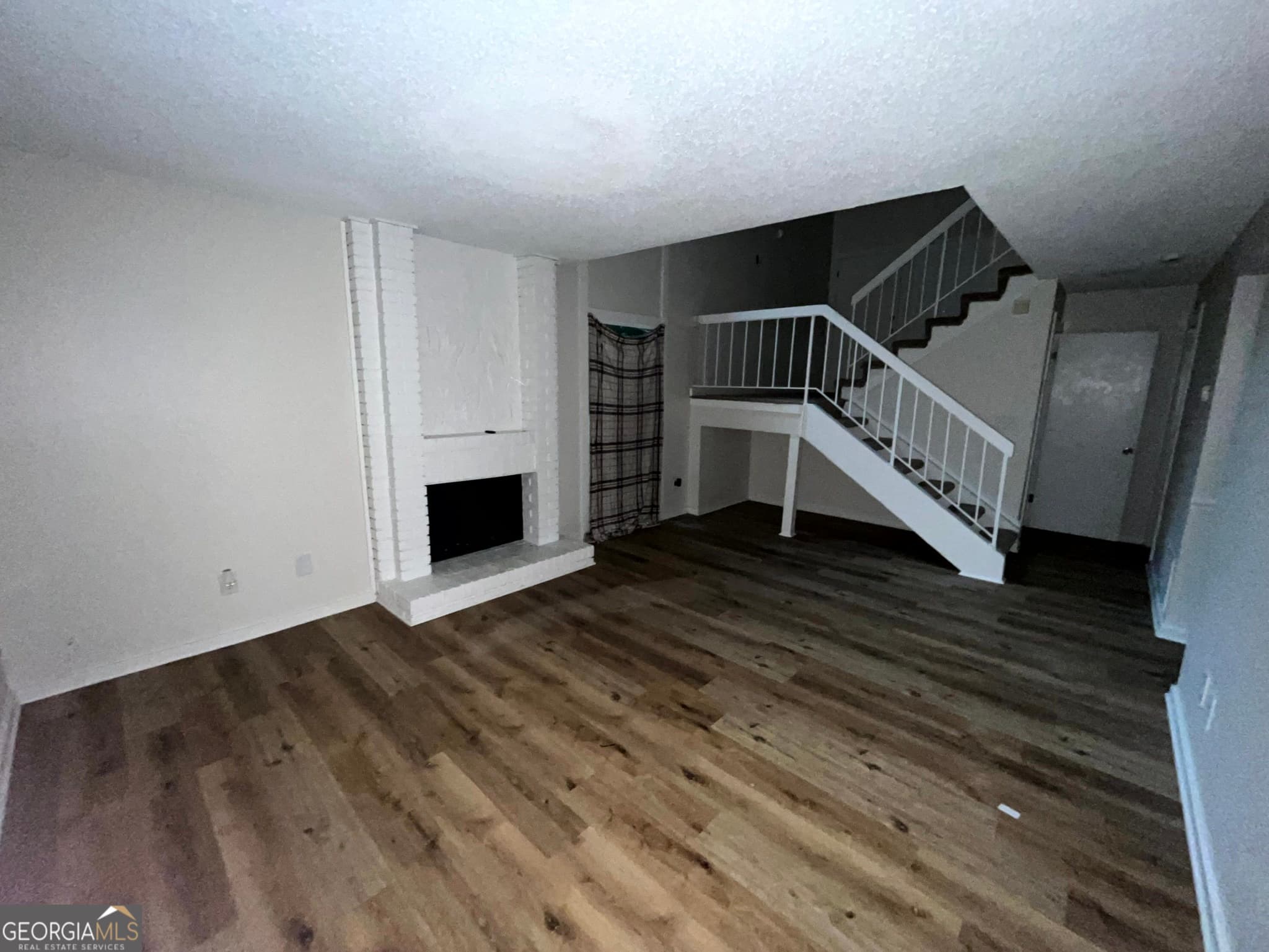 2 bedroom, 1.5 bathroom, 1,590 sq ft condominium for sale at 1086 Village Road, Stone Mountain, GA 30088 — photo 5
