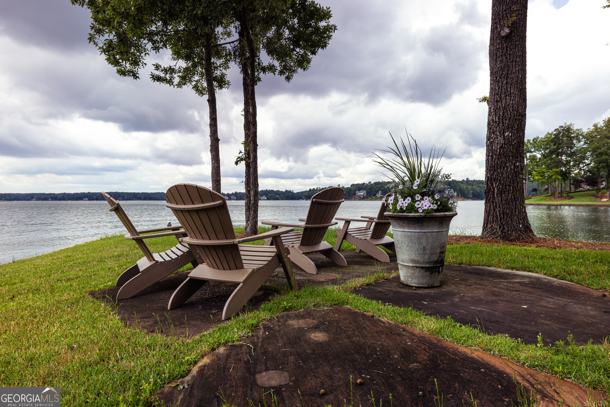 5 bedroom, 6.5 bathroom, 13,500 sq ft single family residence for sale at 2481 Linger Longer Drive, Greensboro, GA 30642 — photo 8