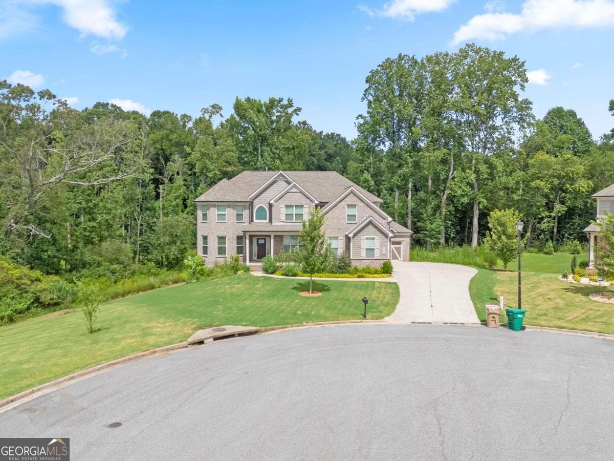 5 bedroom, 4 bathroom, 3,932 sq ft single family residence for sale at 4145 Gold Hill Lane, Cumming, GA 30040 — photo 2