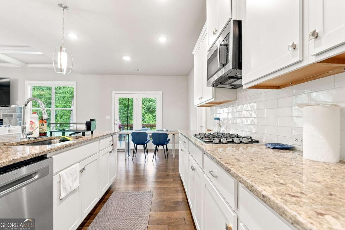 5 bedroom, 4 bathroom, 3,932 sq ft single family residence for sale at 4145 Gold Hill Lane, Cumming, GA 30040 — photo 7
