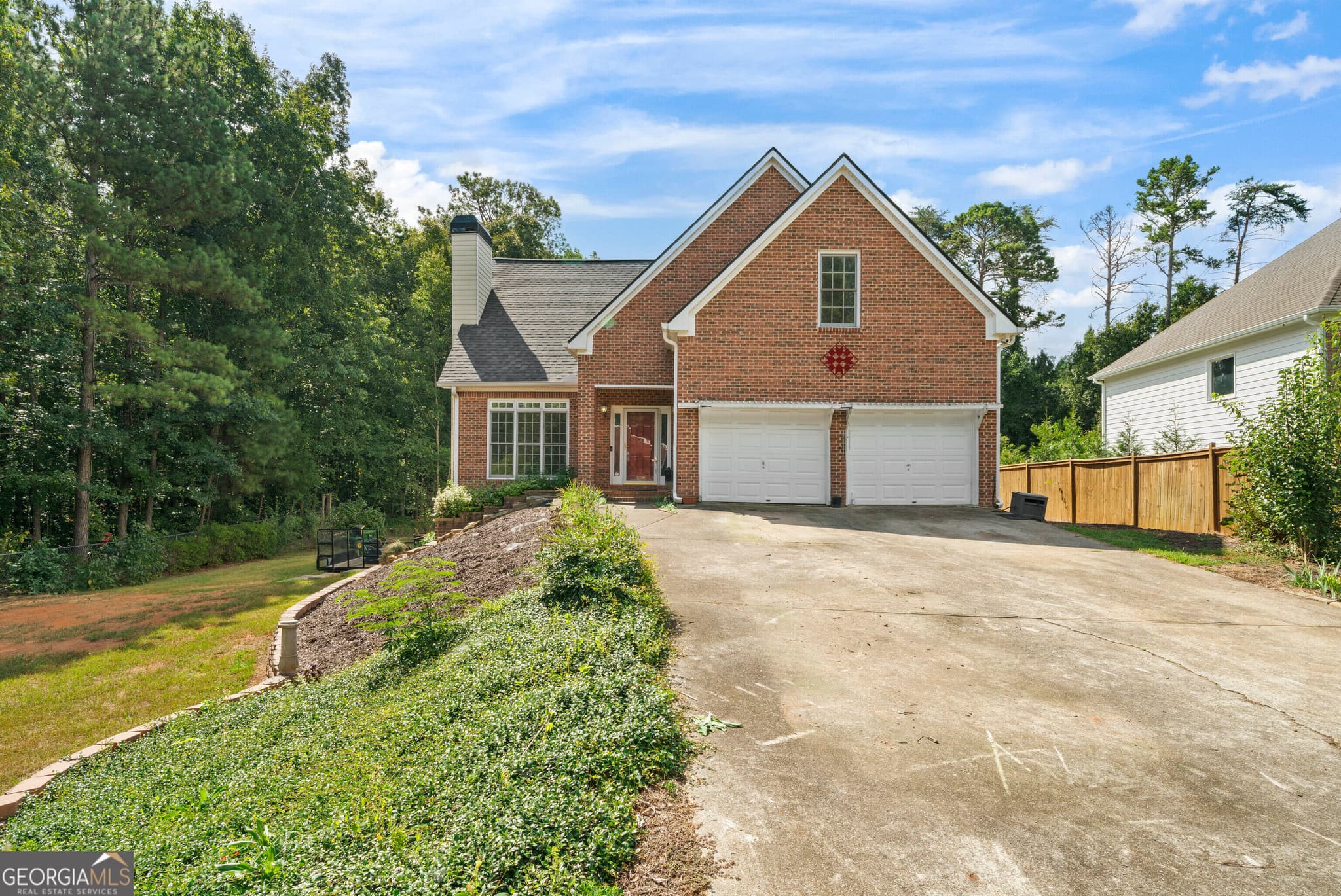 4 bedroom, 2.5 bathroom, 2,376 sq ft single family residence for sale at 11 Harbor Lane, White, GA 30184 — photo 2