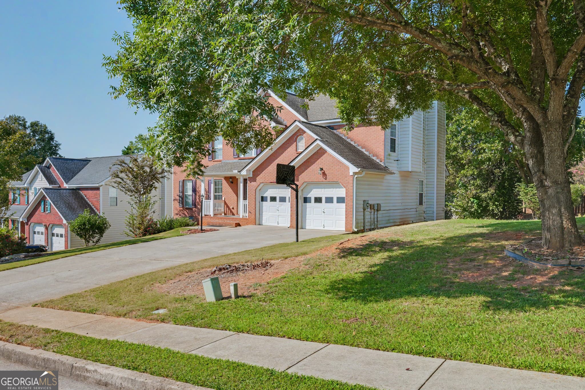 4 bedroom, 2.5 bathroom, 2,633 sq ft single family residence for sale at 339 Meadow Farm Lane, Lawrenceville, GA 30045 — photo 3