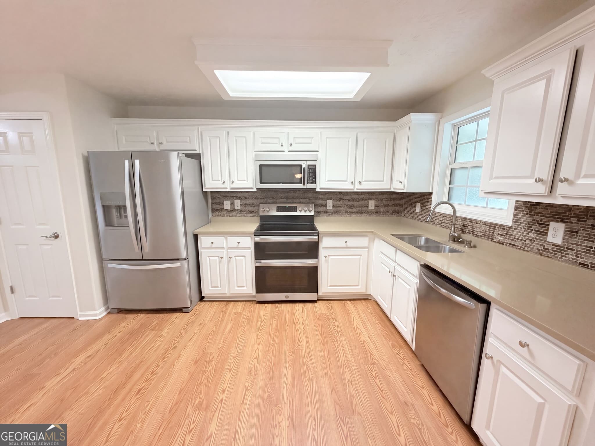 4 bedroom, 3 bathroom, 2,106 sq ft single family residence for sale at 112 Platte Street, Winder, GA 30680 — photo 8