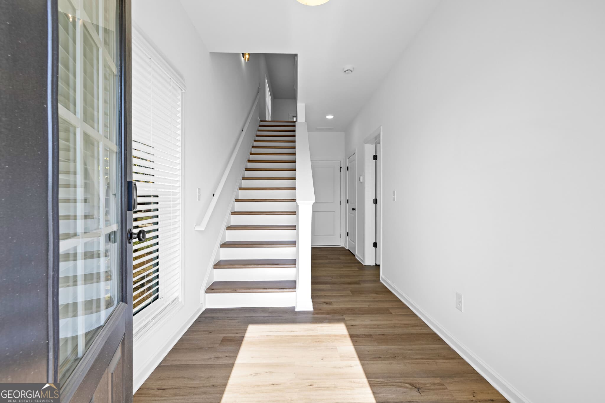 3 bedroom, 3.5 bathroom, 1,919 sq ft condominium for sale at 27 Cobalt Lane 77, Newnan, GA 30265 — photo 4