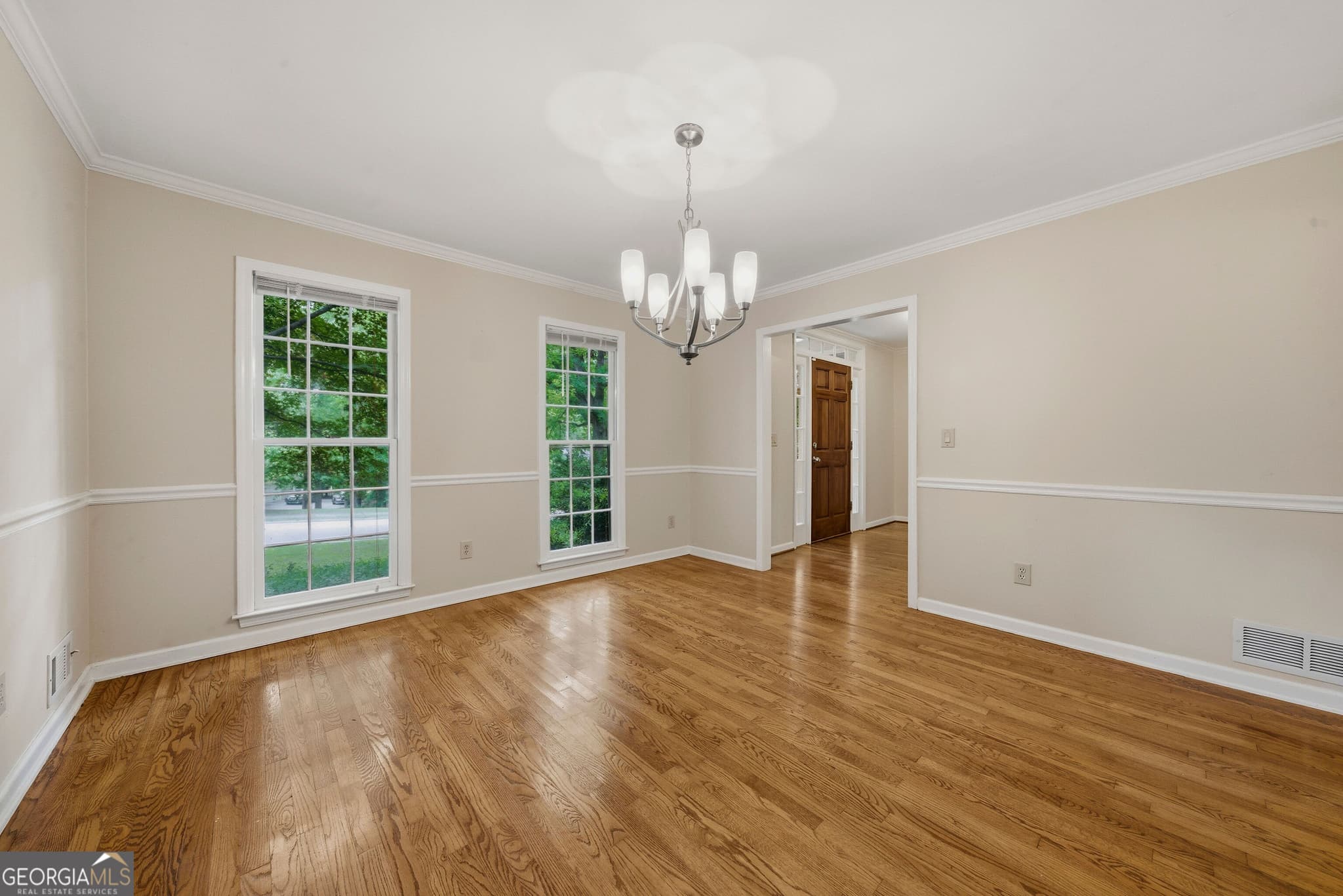 5 bedroom, 2.5 bathroom, 3,458 sq ft single family residence for sale at 100 Lakemont Circle, Fayetteville, GA 30215 — photo 8