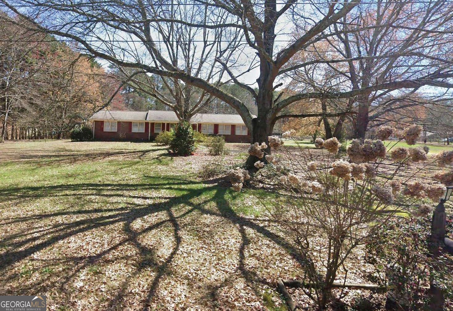 3 bedroom, 2 bathroom, 2,390 sq ft single family residence for sale at 5360 Brooks Lane, Loganville, GA 30052