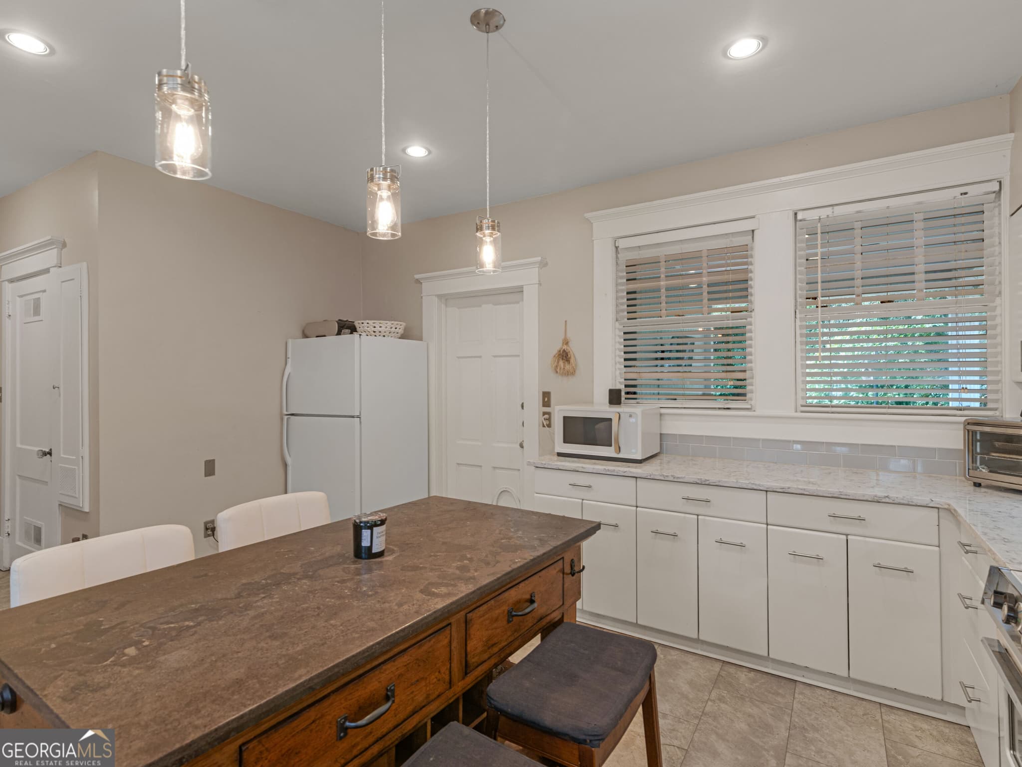 4 bedroom, 2 bathroom, 2,148 sq ft single family residence for sale at 192 Corbin Avenue, Macon, GA 31204 — photo 7