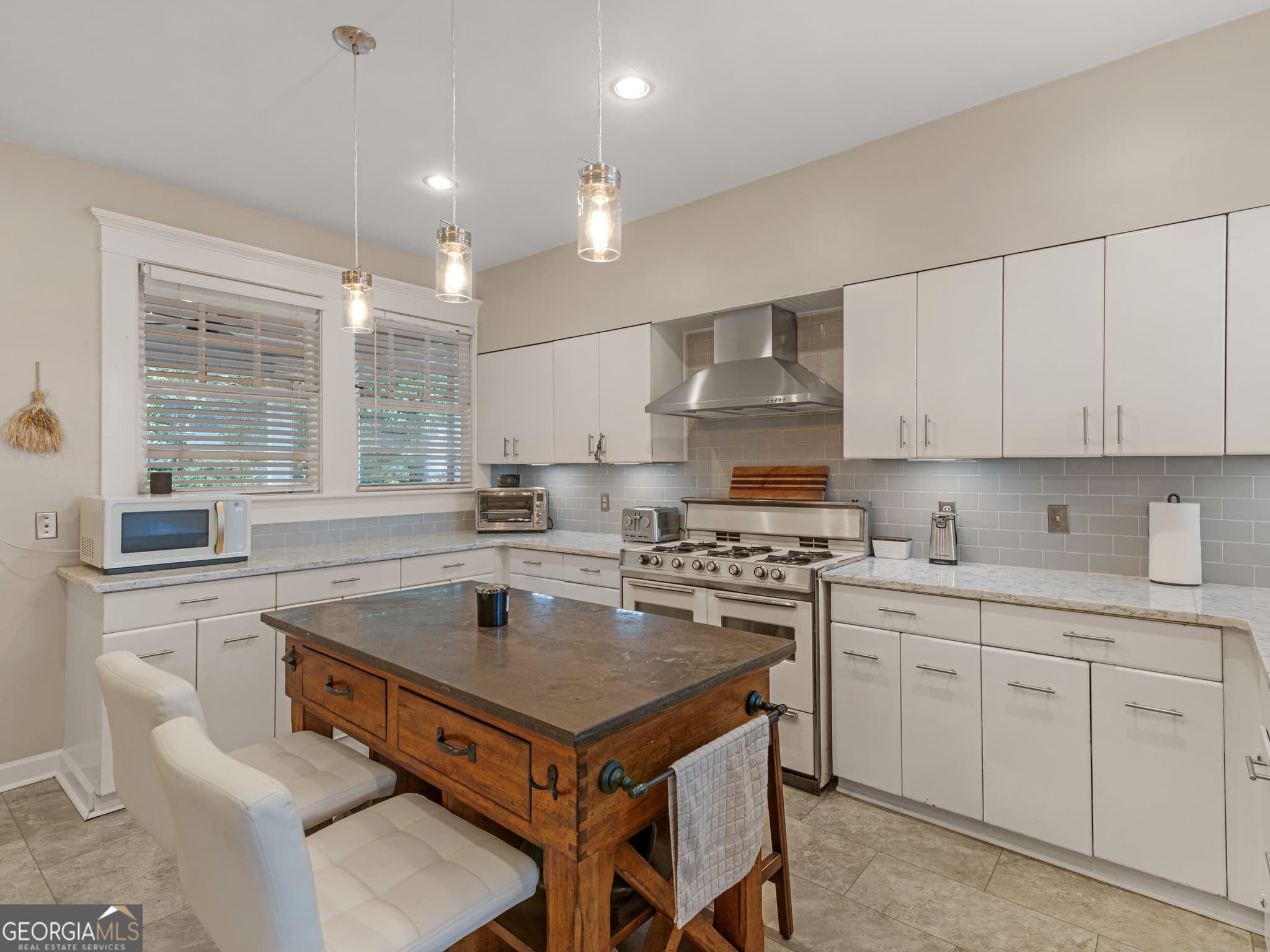 4 bedroom, 2 bathroom, 2,148 sq ft single family residence for sale at 192 Corbin Avenue, Macon, GA 31204 — photo 8