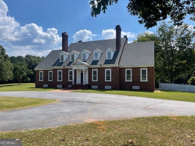 4 bedroom, 3.5 bathroom, 5,555 sq ft single family residence for sale at 1007 West Gordon Street, Thomaston, GA 30286 — photo 2