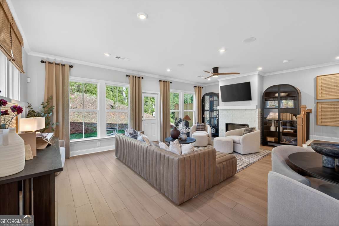 3 bedroom, 2.5 bathroom, 2,035 sq ft townhouse for sale at 3705 Dell Way, Cumming, GA 30040 — photo 6
