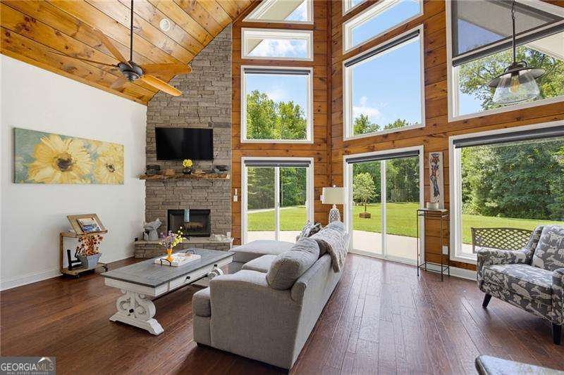 3 bedroom, 3 bathroom, 2,218 sq ft single family residence for sale at 415 Bruce Road, Douglasville, GA 30134 — photo 10