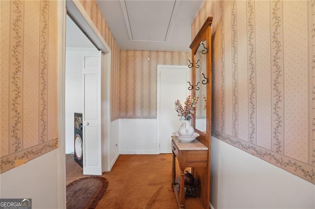 3 bedroom, 3 bathroom, 1,779 sq ft single family residence for sale at 294 Elden Drive, Sandy Springs, GA 30342 — photo 3