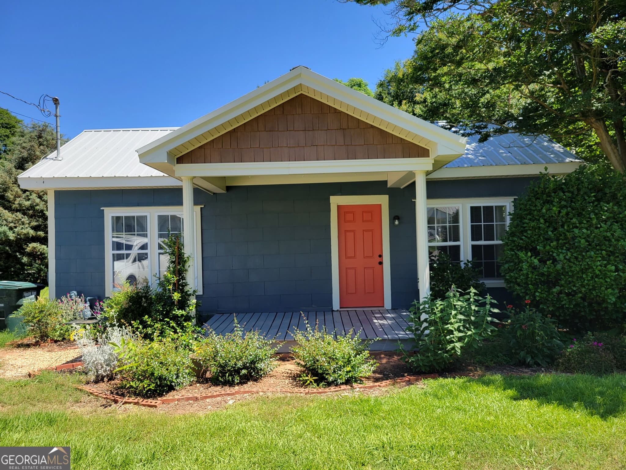 2 bedroom, 1 bathroom, 1,080 sq ft single family residence for rent at 59 Harber Street, Commerce, GA 30529 for $1,700 a month — photo 1 of 16