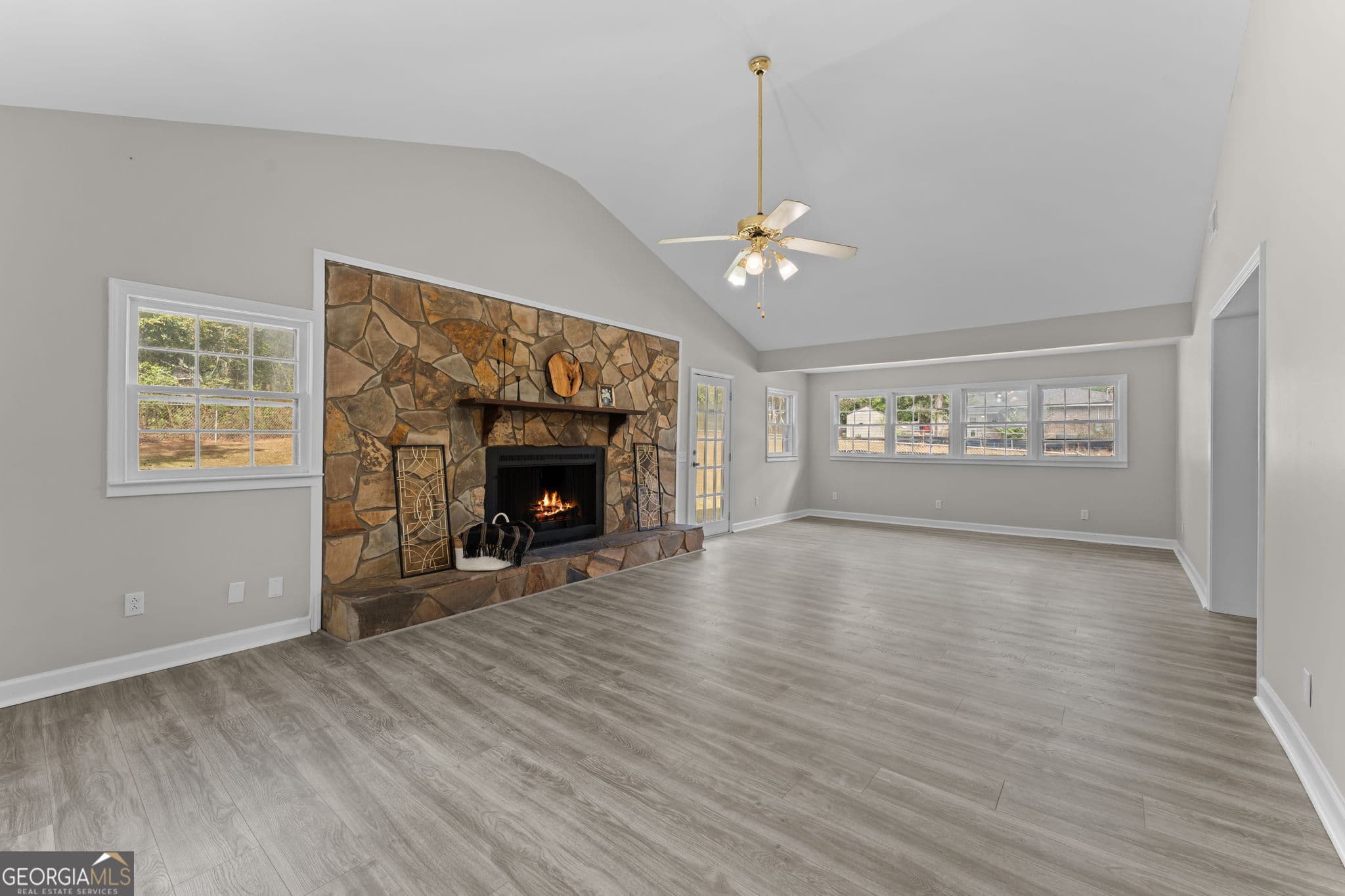 3 bedroom, 1.5 bathroom, 1,852 sq ft single family residence for sale at 203 Bassett Street, Centerville, GA 31028 — photo 7