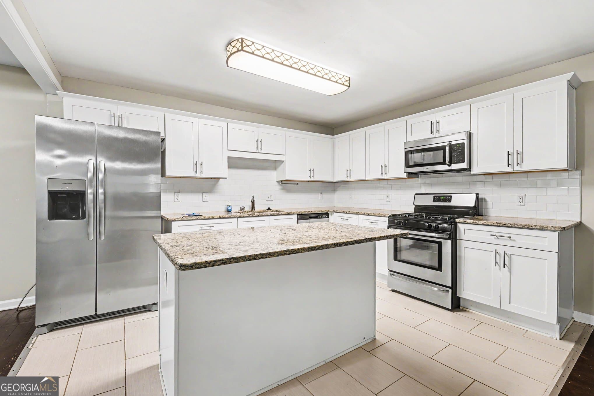 3 bedroom, 3 bathroom, 2,185 sq ft single family residence for sale at 1307 Richard Road, Decatur, GA 30032 — photo 6