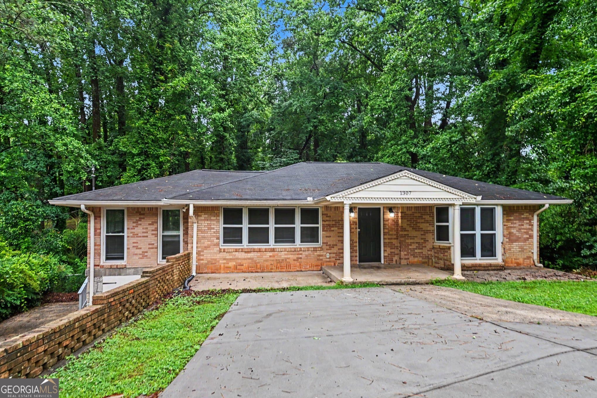 3 bedroom, 3 bathroom, 2,185 sq ft single family residence for sale at 1307 Richard Road, Decatur, GA 30032 — photo 1 of 19