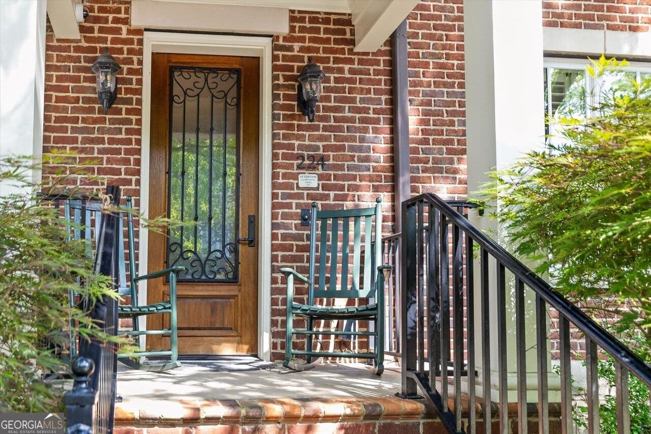 5 bedroom, 4.5 bathroom, 3,752 sq ft townhouse for sale at 224 Cherry Street, Chattanooga, TN 37403 — photo 7