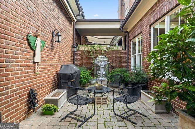 5 bedroom, 4.5 bathroom, 3,752 sq ft townhouse for sale at 224 Cherry Street, Chattanooga, TN 37403 — photo 5