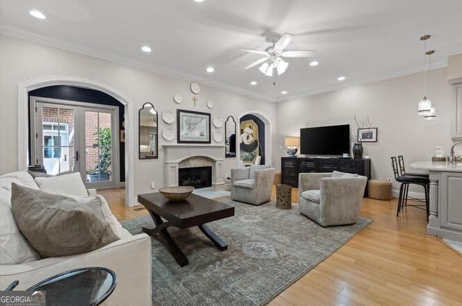 5 bedroom, 4.5 bathroom, 3,752 sq ft townhouse for sale at 224 Cherry Street, Chattanooga, TN 37403 — photo 9