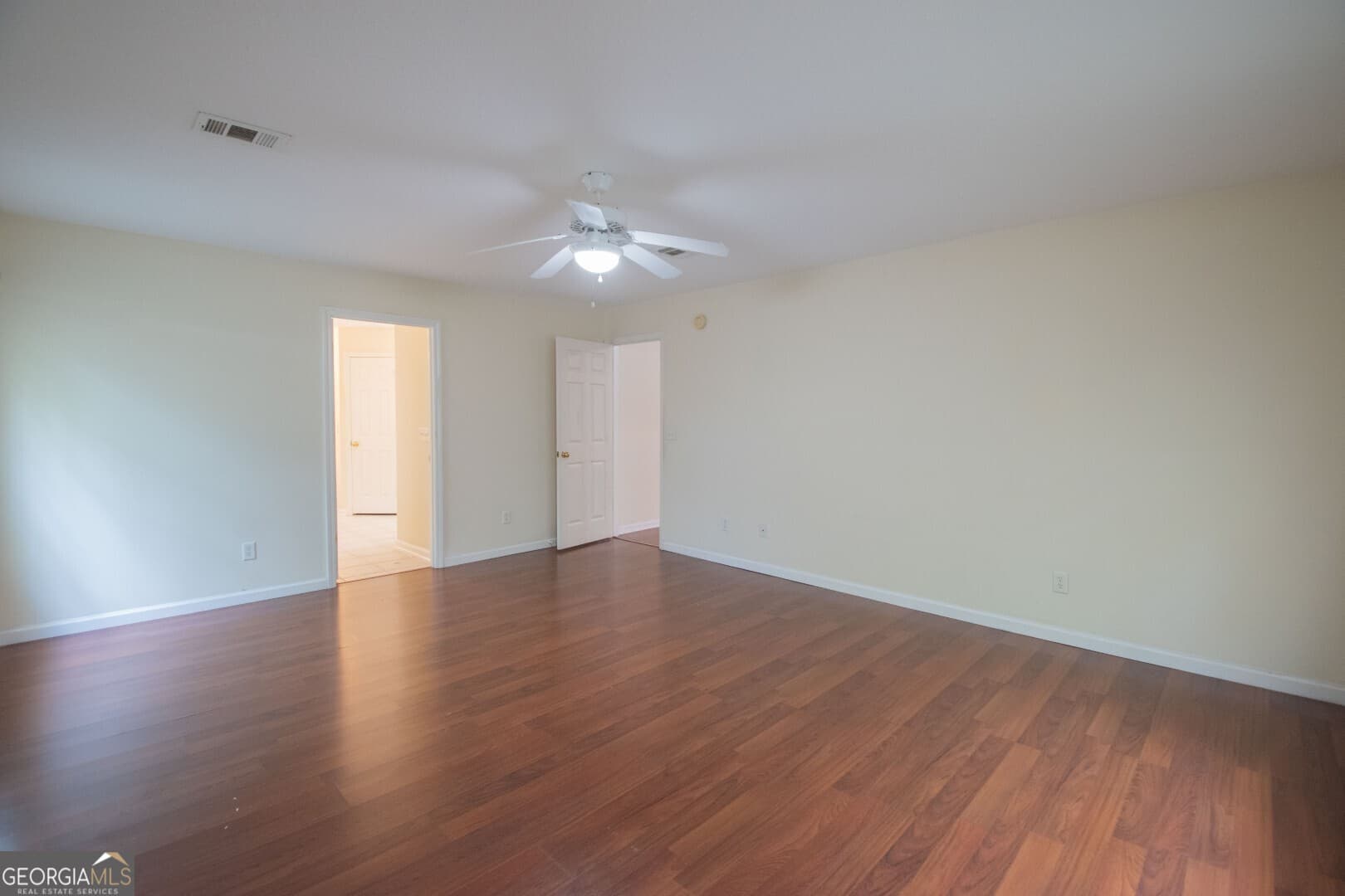 5 bedroom, 3 bathroom, 2,462 sq ft single family residence under contract at 245 Chase Court, St. Marys, GA 31558 — photo 10