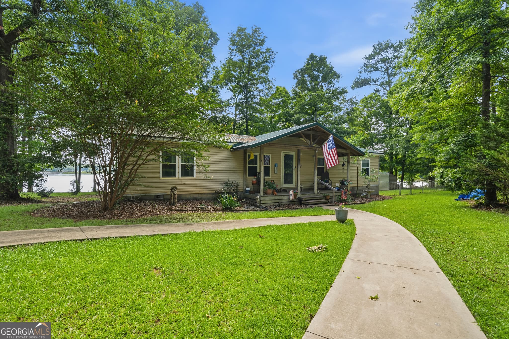 3 bedroom, 2 bathroom, 1,680 sq ft manufactured home,single family residence for sale at 102 Allens Alley, Eatonton, GA 31024 — photo 3