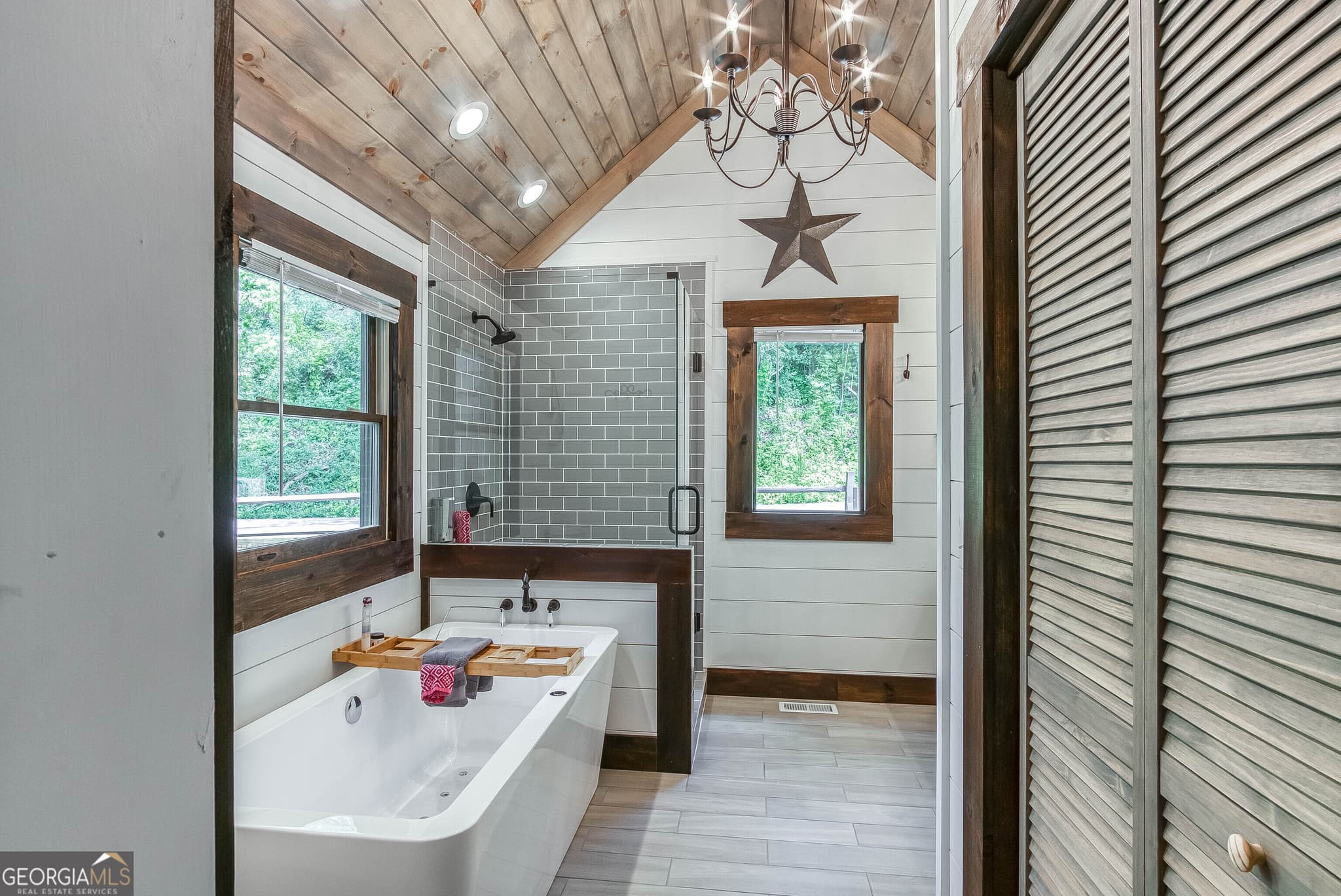 2 bedroom, 2 bathroom, 1,124 sq ft cabin,single family residence for sale at 27885 Morganton Highway, Suches, GA 30572 — photo 6