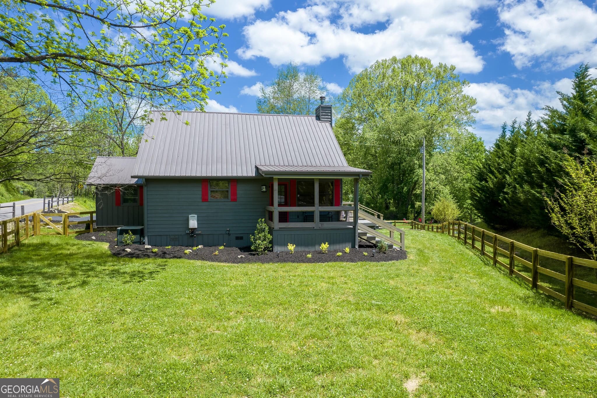 2 bedroom, 2 bathroom, 1,124 sq ft cabin,single family residence for sale at 27885 Morganton Highway, Suches, GA 30572 — photo 8
