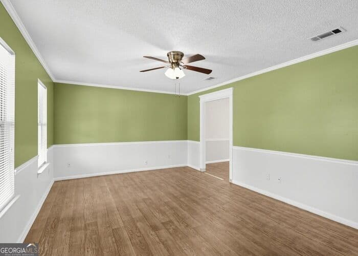 3 bedroom, 1.5 bathroom, 1,599 sq ft single family residence for sale at 1528 Woodcrest Circle, Hinesville, GA 31313 — photo 7