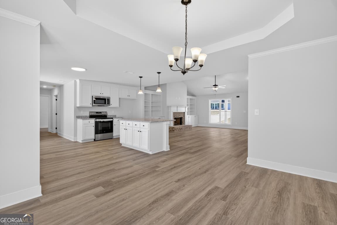 4 bedroom, 3 bathroom, 2,150 sq ft single family residence for sale at 252 Mockingbird Lane 28, Winder, GA 30680 — photo 9