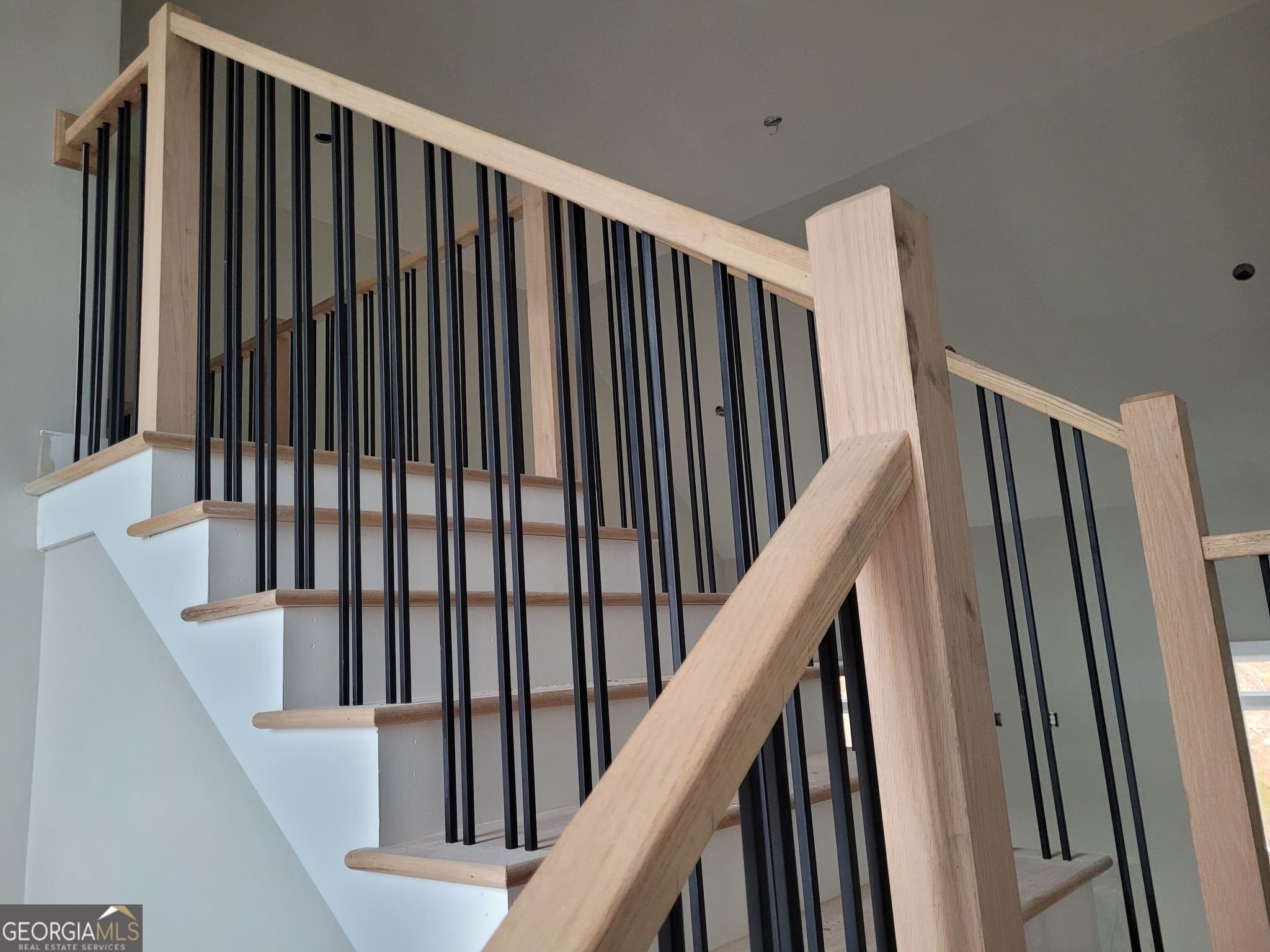 7 bedroom, 5 bathroom, 4,580 sq ft single family residence for sale at 2910 Battlecrest Drive, Decatur, GA 30034 — photo 6