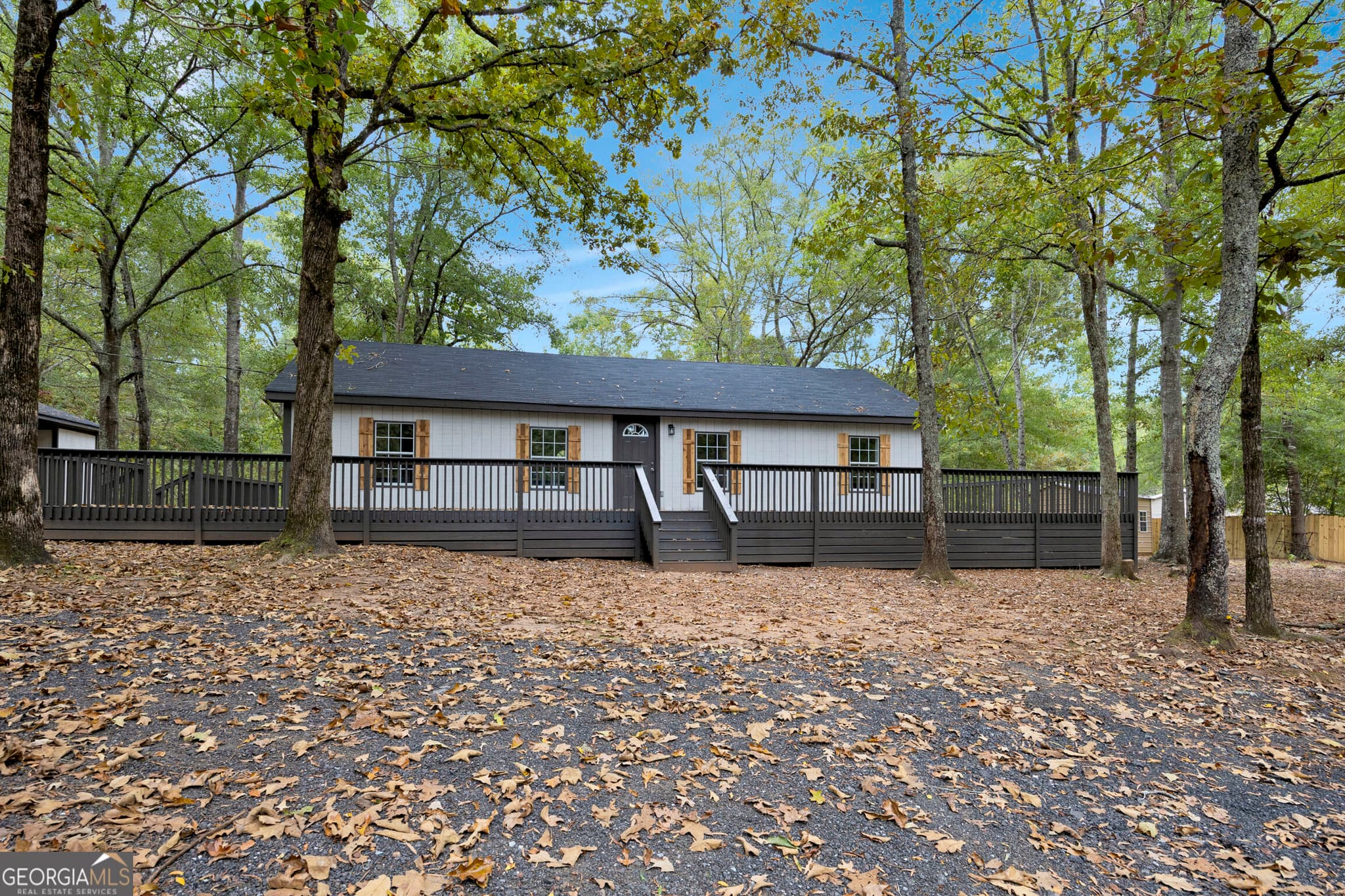 3 bedroom, 2 bathroom, 1,248 sq ft single family residence for sale at 215 Falcon Ridge, Newborn, GA 30056 — photo 3