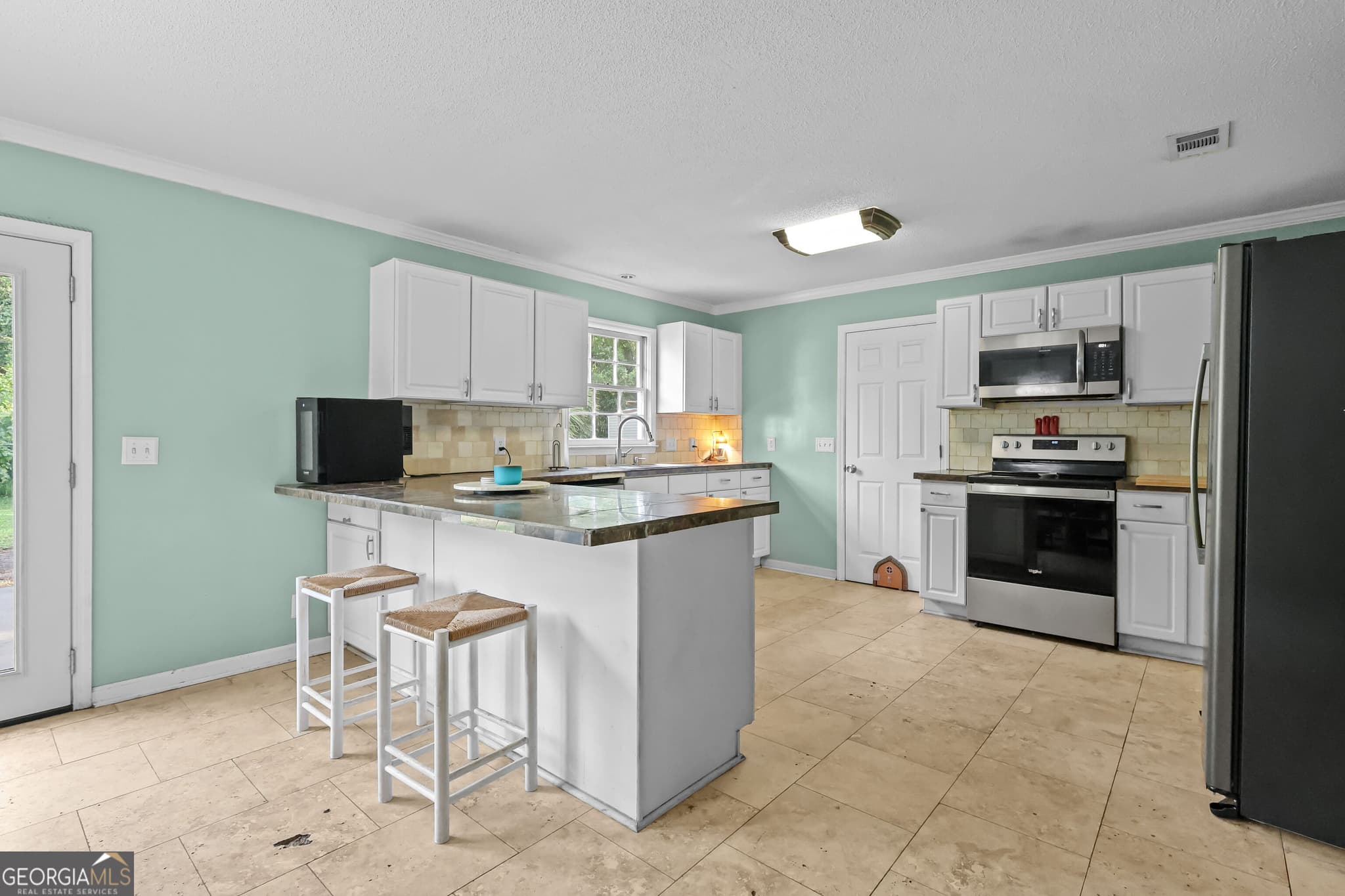 3 bedroom, 2 bathroom, 1,700 sq ft single family residence for sale at 1201 Fairway Road, Brunswick, GA 31525 — photo 9