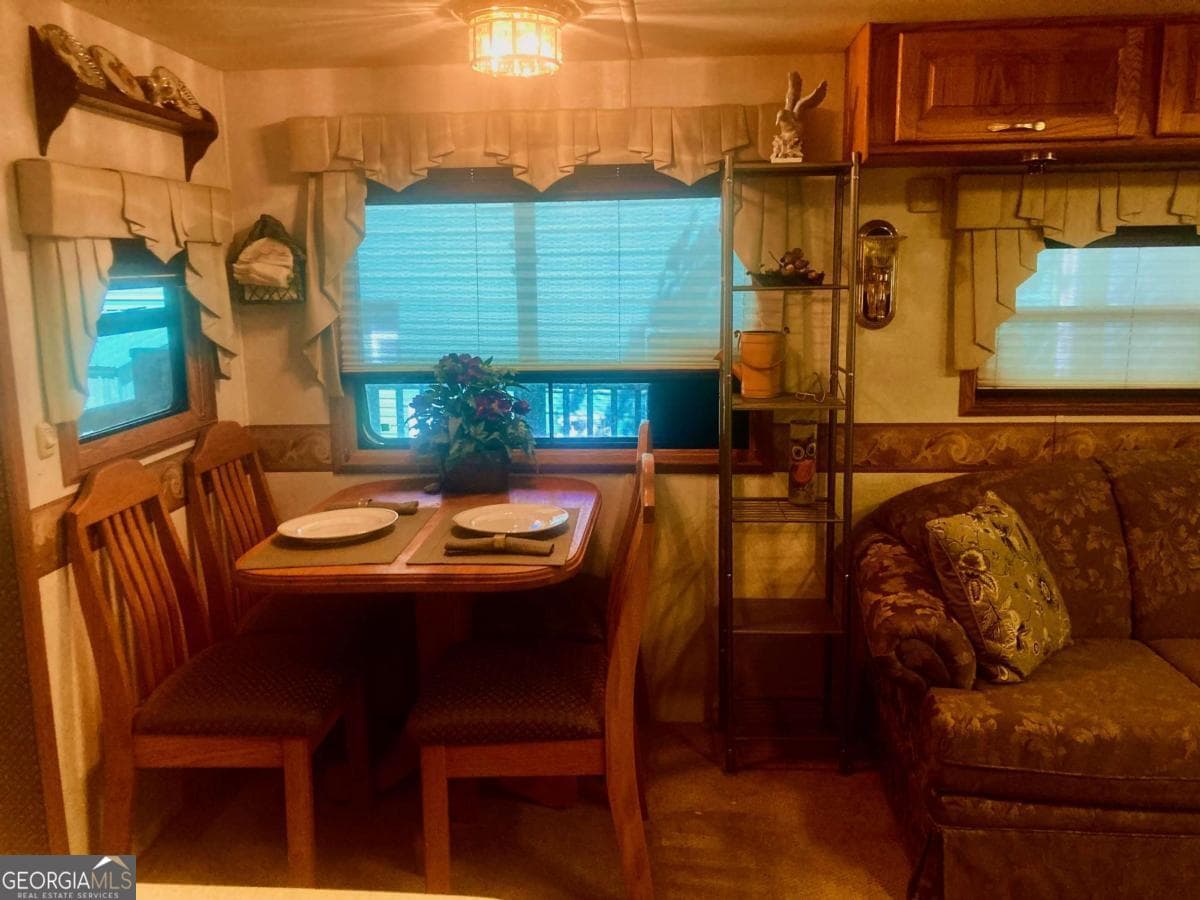 1 bedroom, 1 bathroom, 350 sq ft manufactured home,single family residence for sale at 1112 Creekside Drive 12, Hiawassee, GA 30546 — photo 5
