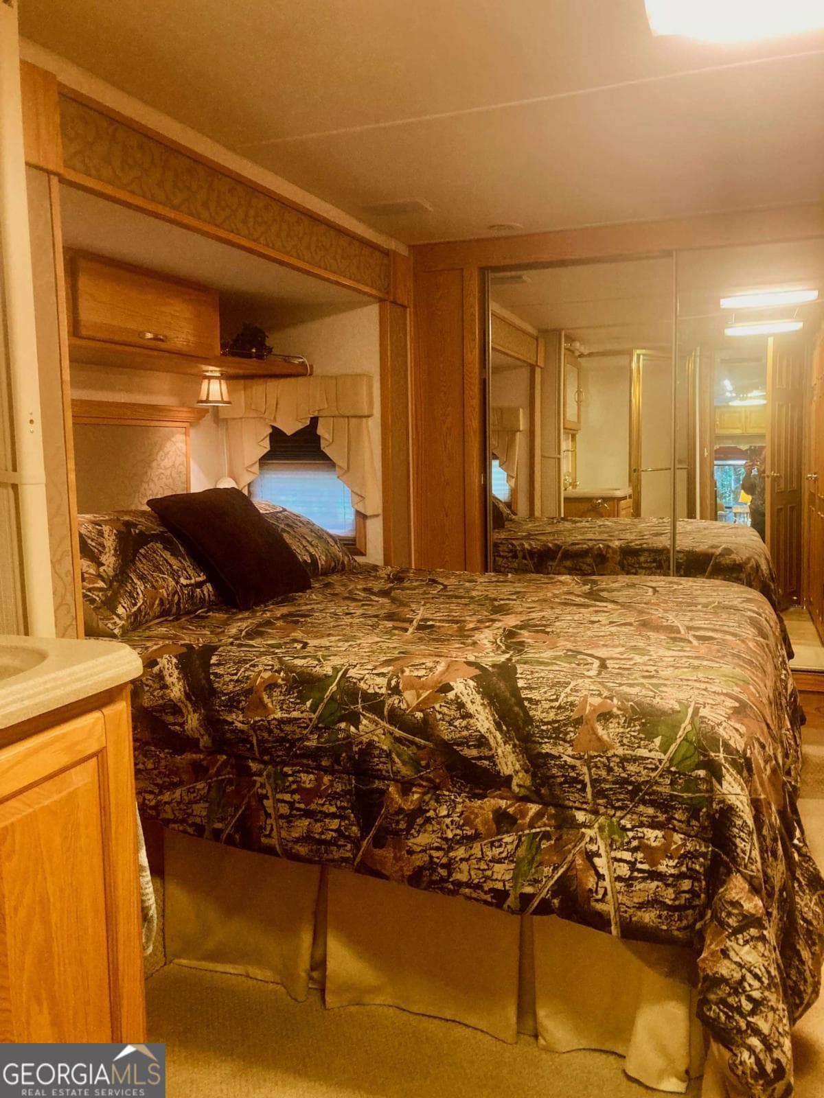 1 bedroom, 1 bathroom, 350 sq ft manufactured home,single family residence for sale at 1112 Creekside Drive 12, Hiawassee, GA 30546 — photo 9