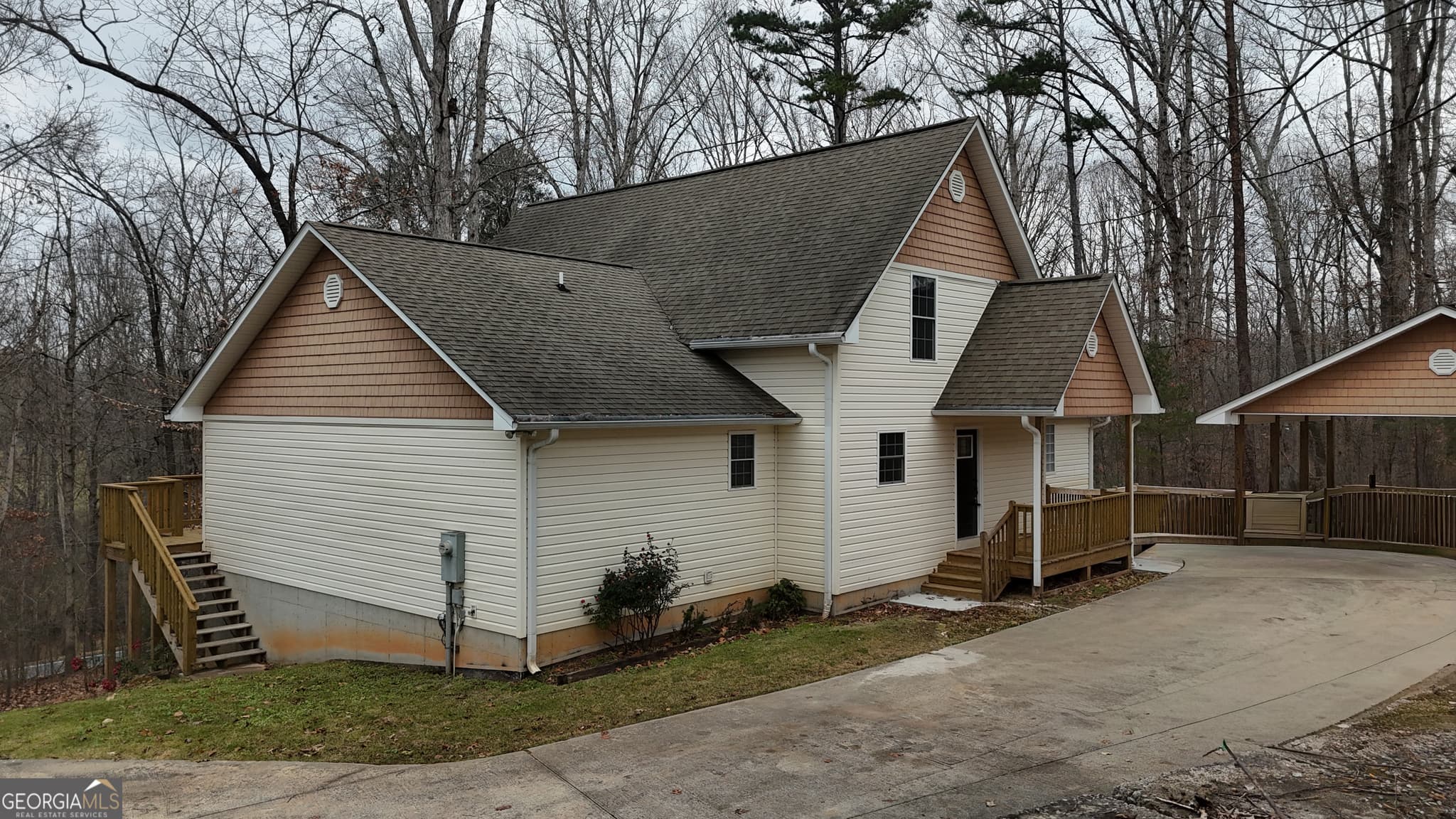 3 bedroom, 3 bathroom, 2,226 sq ft single family residence for sale at 6980 Highway 115, Cleveland, GA 30528 — photo 2