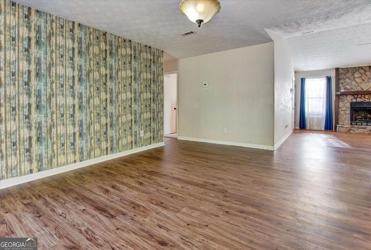 4 bedroom, 2 bathroom, 2,019 sq ft single family residence for sale at 11553 Matthews Trail, Hampton, GA 30228 — photo 6