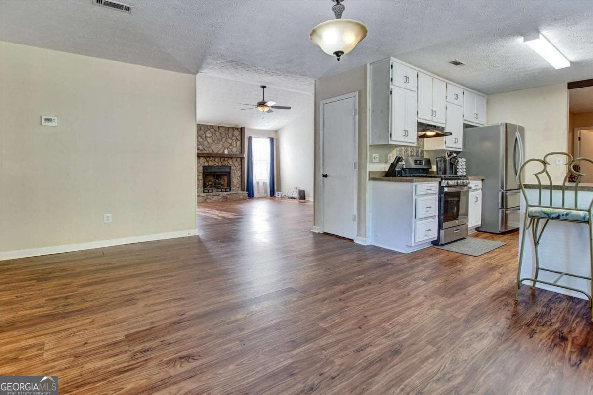 4 bedroom, 2 bathroom, 2,019 sq ft single family residence for sale at 11553 Matthews Trail, Hampton, GA 30228 — photo 5