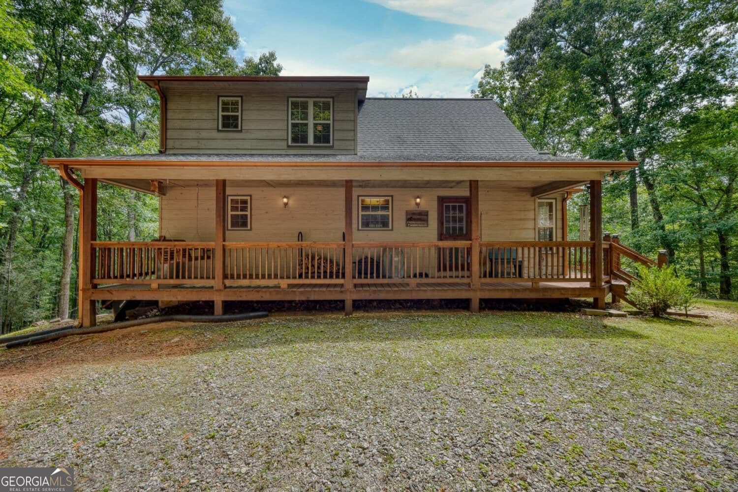 3 bedroom, 3 bathroom, 2,052 sq ft cabin,single family residence for sale at 394 Sheep Stomp Road, Blairsville, GA 30512 — photo 2