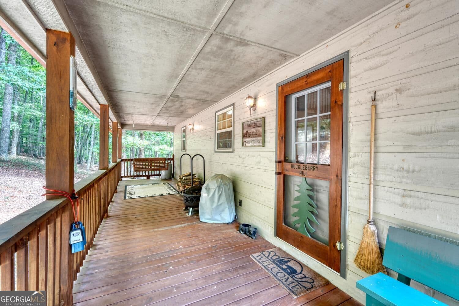 3 bedroom, 3 bathroom, 2,052 sq ft cabin,single family residence for sale at 394 Sheep Stomp Road, Blairsville, GA 30512 — photo 7